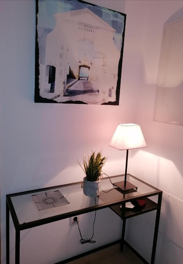 Casa Lua Apartment โกนิล เด ลาฟรอนเตรา ภายนอก รูปภาพ